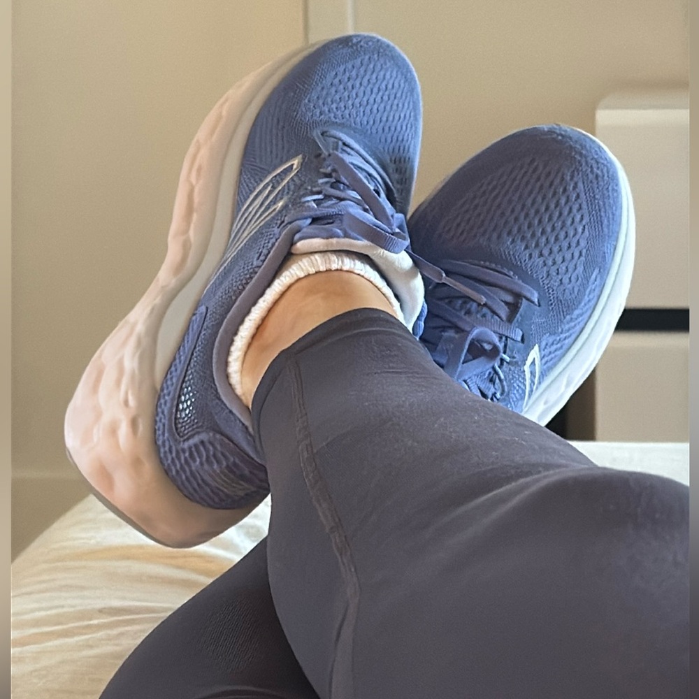 New‎ Balance Women's Fresh Foam More V3 Running Shoes 8